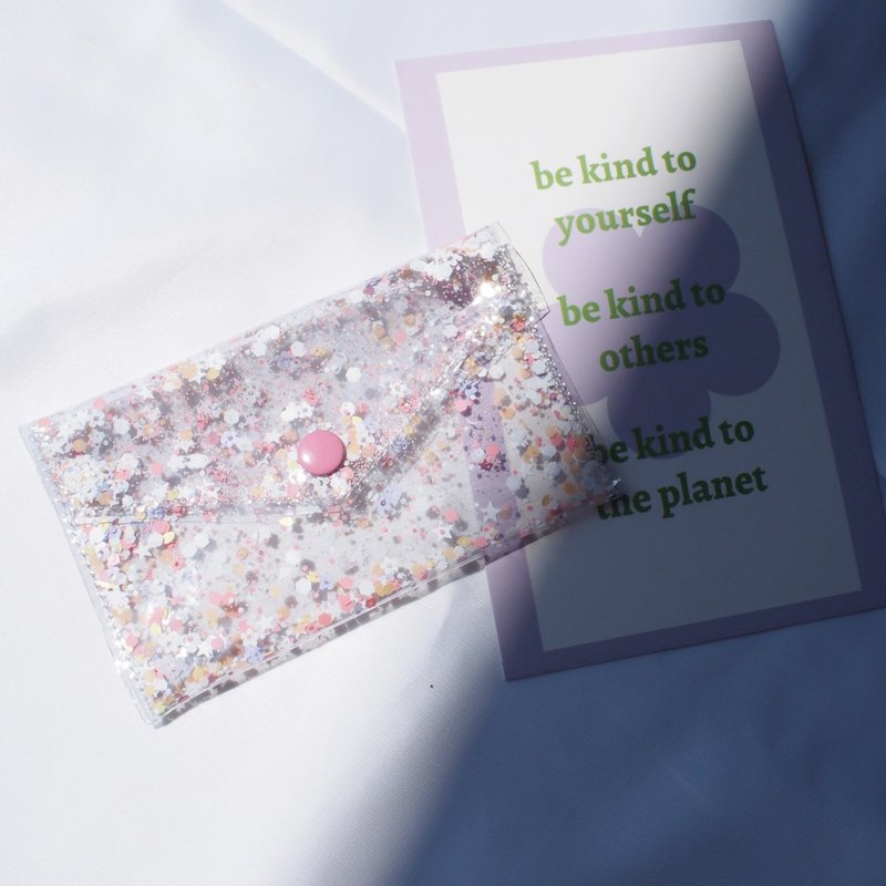 [One of a kind] Summery clear material x glittery handmade pouch Coin purse Business card holder Card storage Vinyl fabric Palm-sized - กระเป๋าเครื่องสำอาง - วัสดุกันนำ้ สีใส