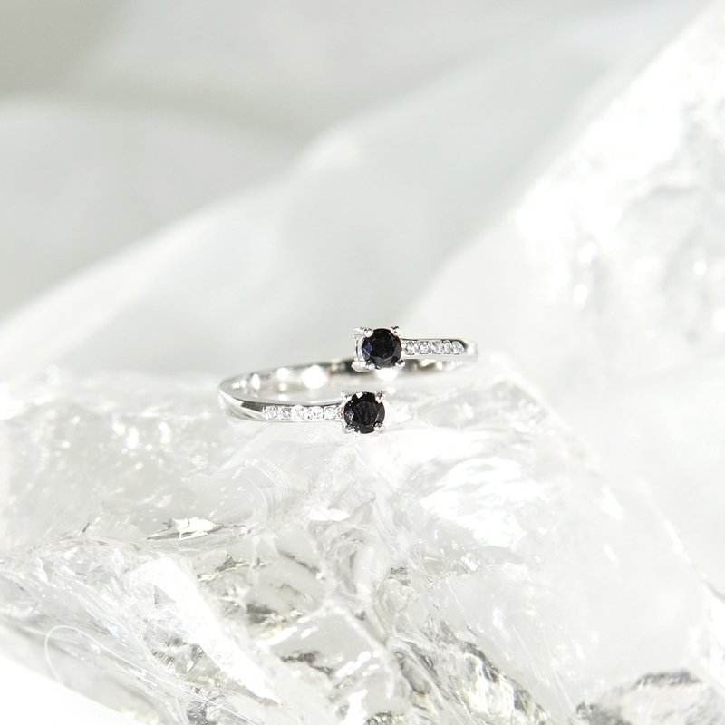 Black Tourmaline。Herkimer Diamond。Ring - General Rings - Gemstone Black