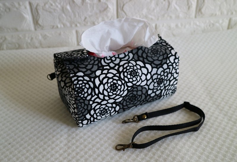 黑玫瑰白玫瑰 袋裝面紙盒套 車用面紙套 衛生紙套 可調可拆可掛盒 - 面紙盒 - 棉．麻 