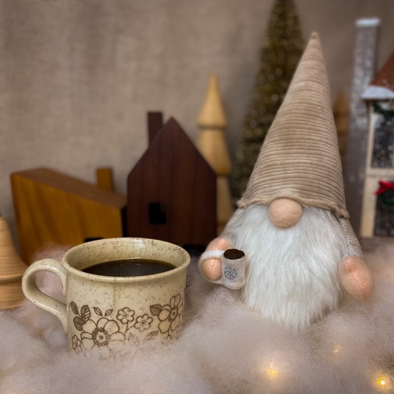 Coffee Gnome Decor | Christmas decorations | Gift exchange | 24-hour shipping - ของวางตกแต่ง - ผ้าฝ้าย/ผ้าลินิน สีกากี