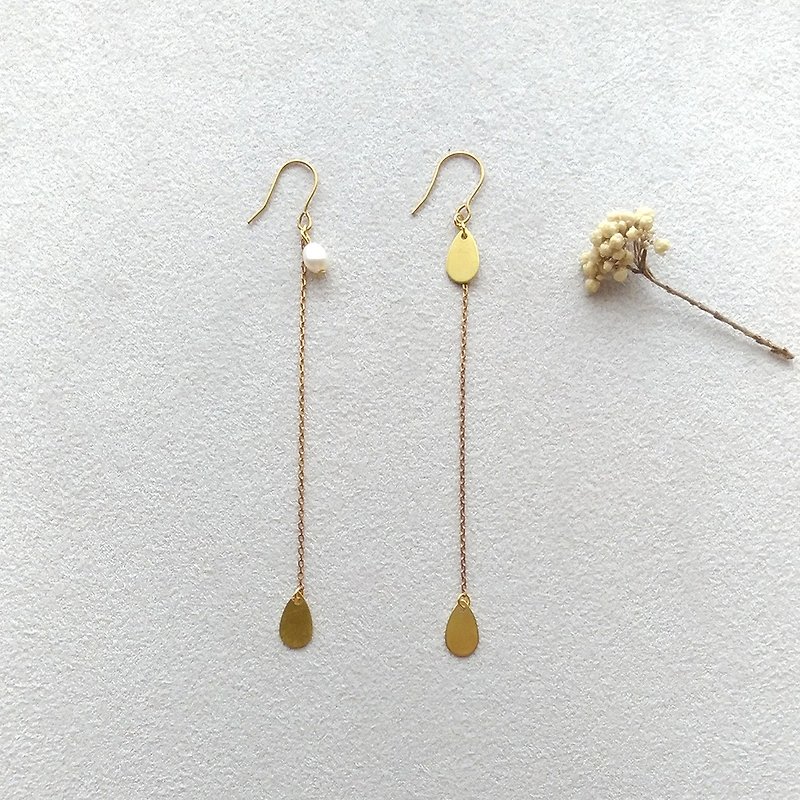 e076 pearl teardrop - Bronze pearl earrings - ต่างหู - ทองแดงทองเหลือง สีทอง