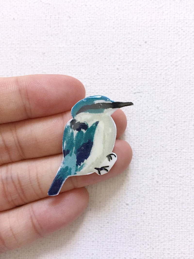 Kingfisher brooch water bird illustration ornament king fisher brooch - Brooches - Plastic Blue