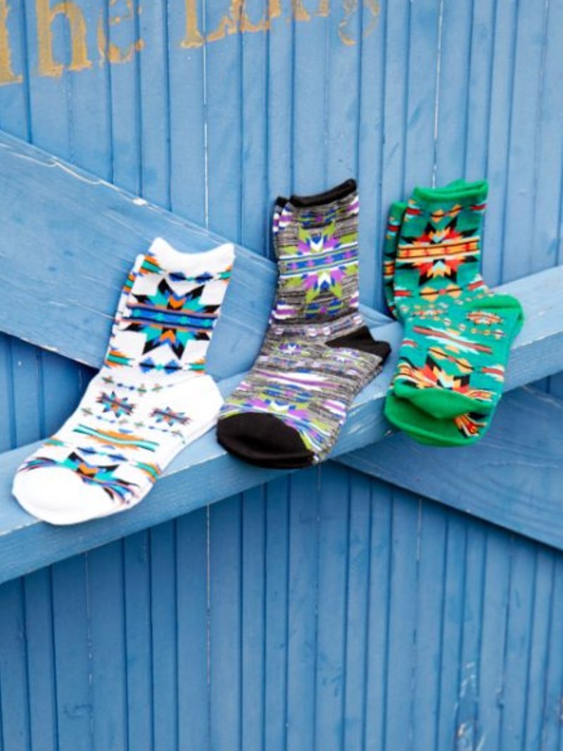 【熱門預購】印地安圖騰中筒襪 (兩色) 24CM CISP0105 禮物 - 襪子 - 其他人造纖維 多色