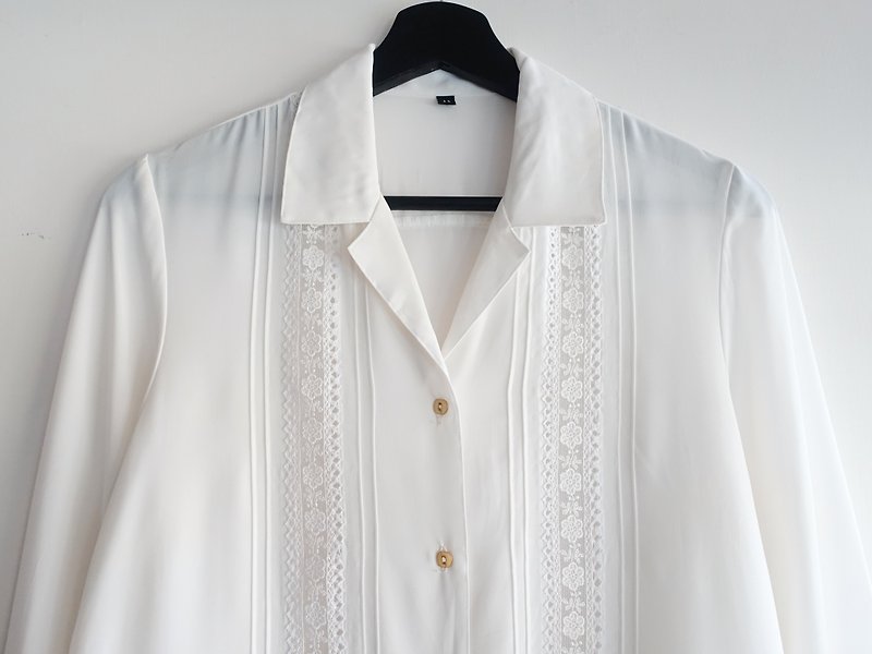 Awhile moment | Vintage long-sleeved shirt no.347 - เสื้อเชิ้ตผู้หญิง - เส้นใยสังเคราะห์ ขาว