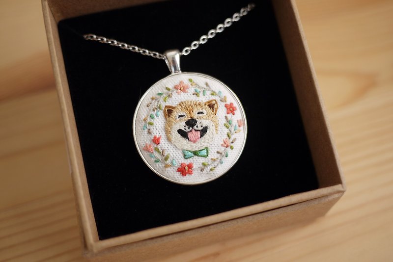 Exclusive orders - dog embroidery accessories (Steffy) - สร้อยคอ - งานปัก 