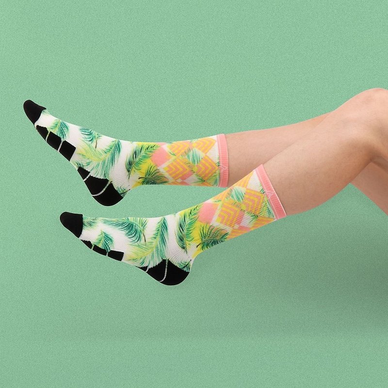 【Neo-classic Collection】Summer Vibes Sports Crew Socks - ถุงเท้า - เส้นใยสังเคราะห์ 