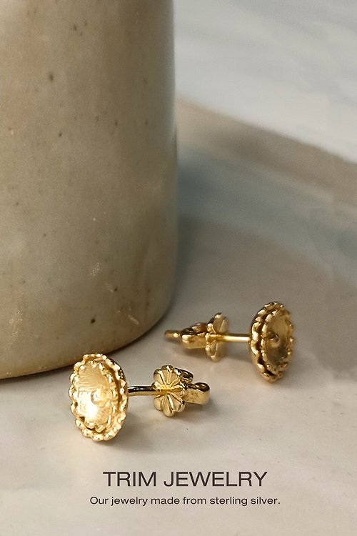 trimjewelry 925 Sterling Silver Round flower earrings - Gold 9K plated