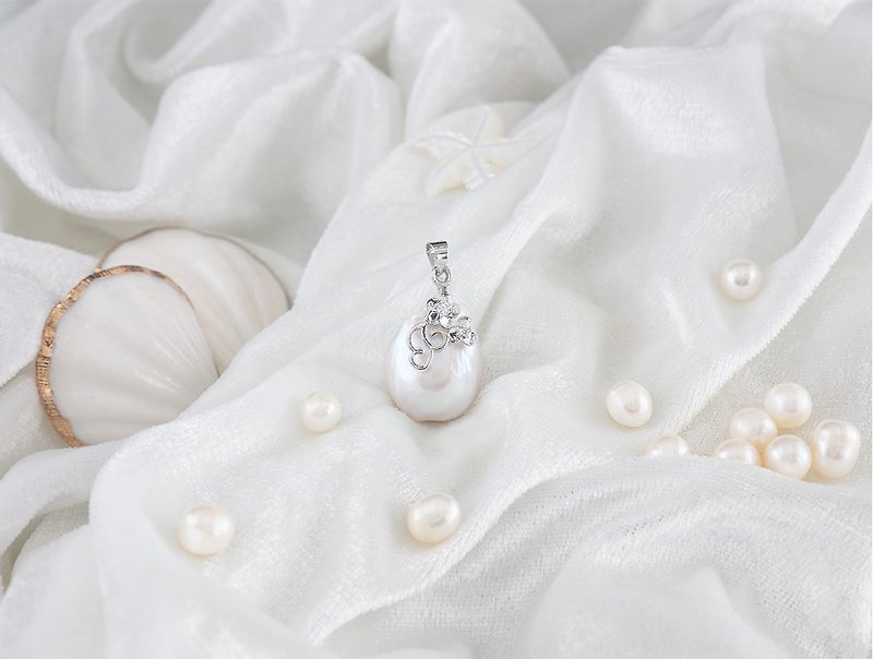 Edith & Jaz • Baroque Pearl Pendant - สร้อยคอ - ไข่มุก ขาว