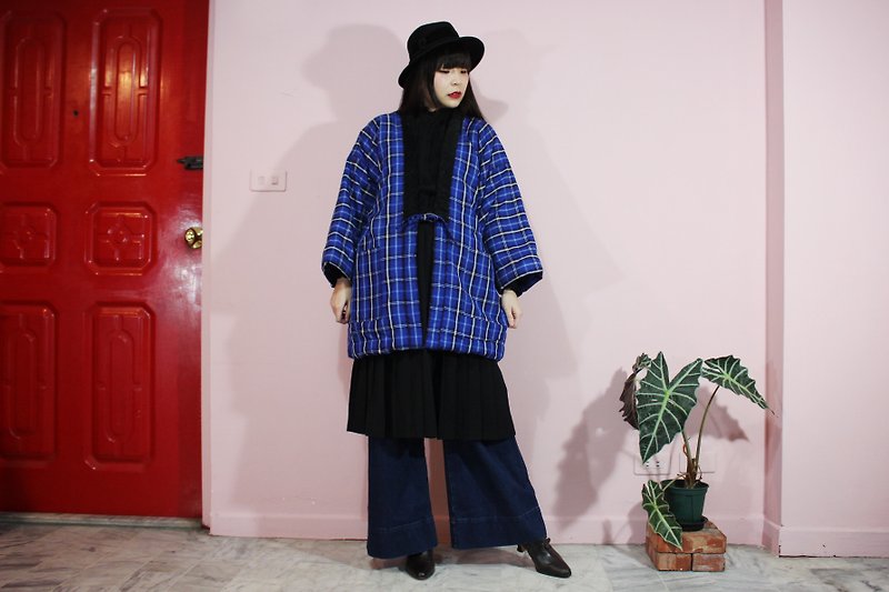 [日本製和服](Vintage)日本帶回藍色格紋雙口袋鋪棉和服（はんてん） - 女大衣/外套 - 棉．麻 藍色