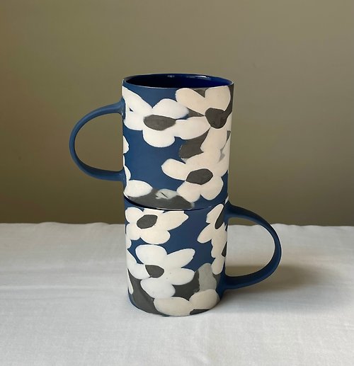 Renee's Ceramics 兩色黑白花朵咖啡杯