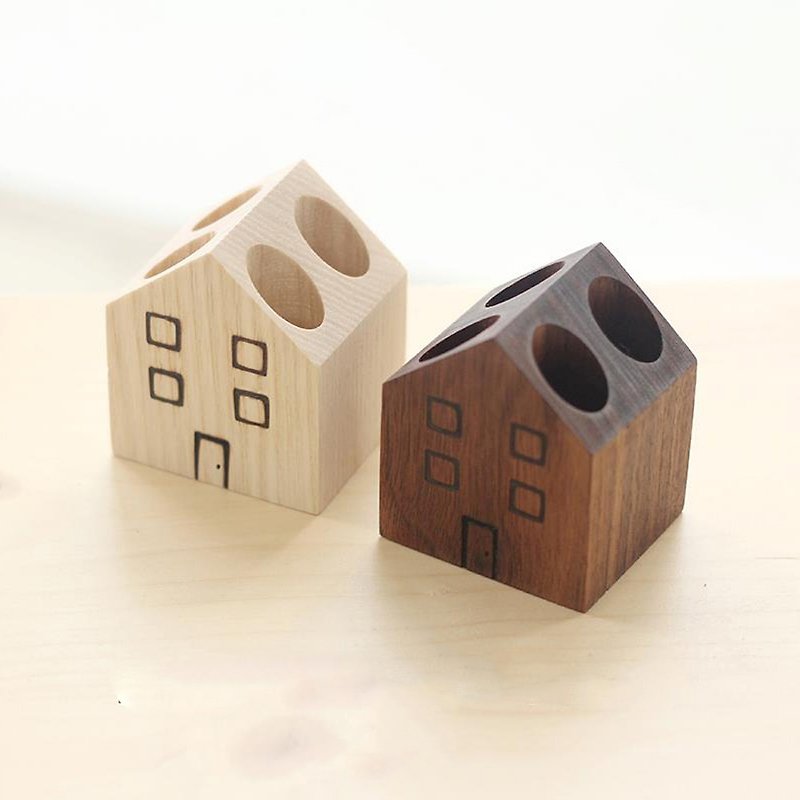 Small house pencil town wood pen pen holder pen holder - Pen & Pencil Holders - Wood Brown