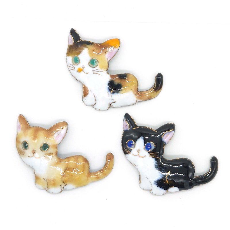 Cute cat tail cloisonne brooch - Brooches - Other Metals White