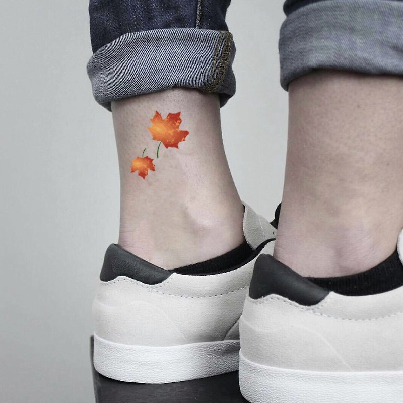 Autumn Leaves Temporary Fake Tattoo Sticker (Set of 2) - OhMyTat - สติ๊กเกอร์แทททู - กระดาษ สีส้ม