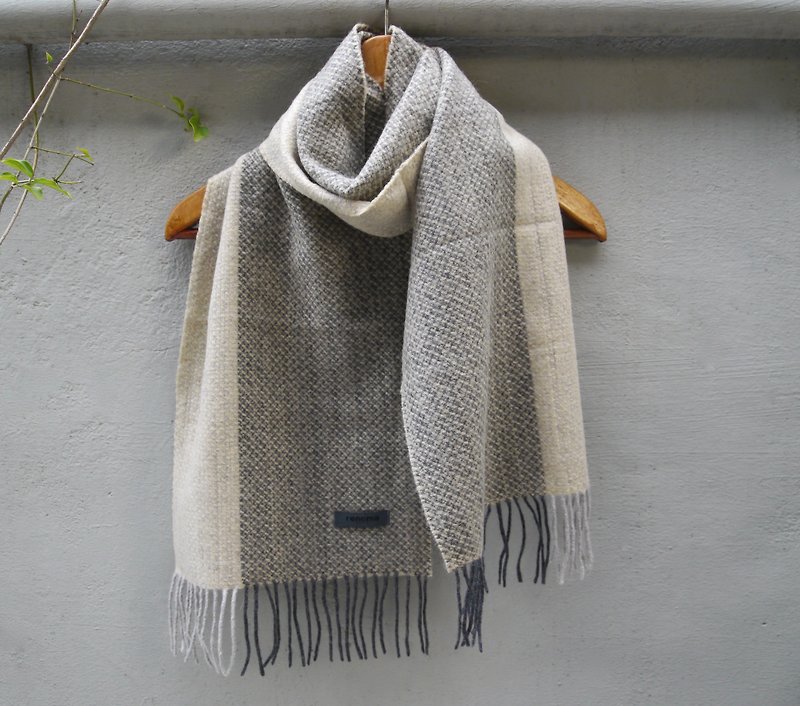 FOAK vintage French Renoma meters gray color knit scarves - ผ้าพันคอ - ขนแกะ สีเทา