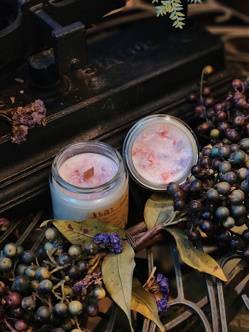 Yana handmade-Lavender essential oil candle/90g - เทียน/เชิงเทียน - ขี้ผึ้ง ขาว