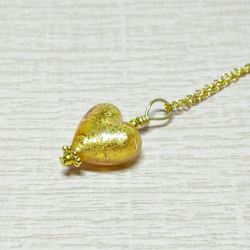 [Venetian Glass Beads] 24kt Gold Foil Murano Glass Heart Bead Necklace - Necklaces - Glass Gold