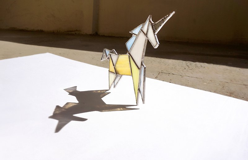 Light folding lamp-unicorn lighting origami glass inlay - โคมไฟ - แก้ว สีเหลือง