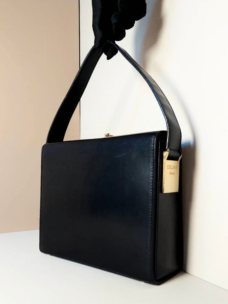 Rare second-hand Celine black gold buckle small tofu box leather armpit shoulder bag handbag - กระเป๋าแมสเซนเจอร์ - หนังแท้ สีดำ