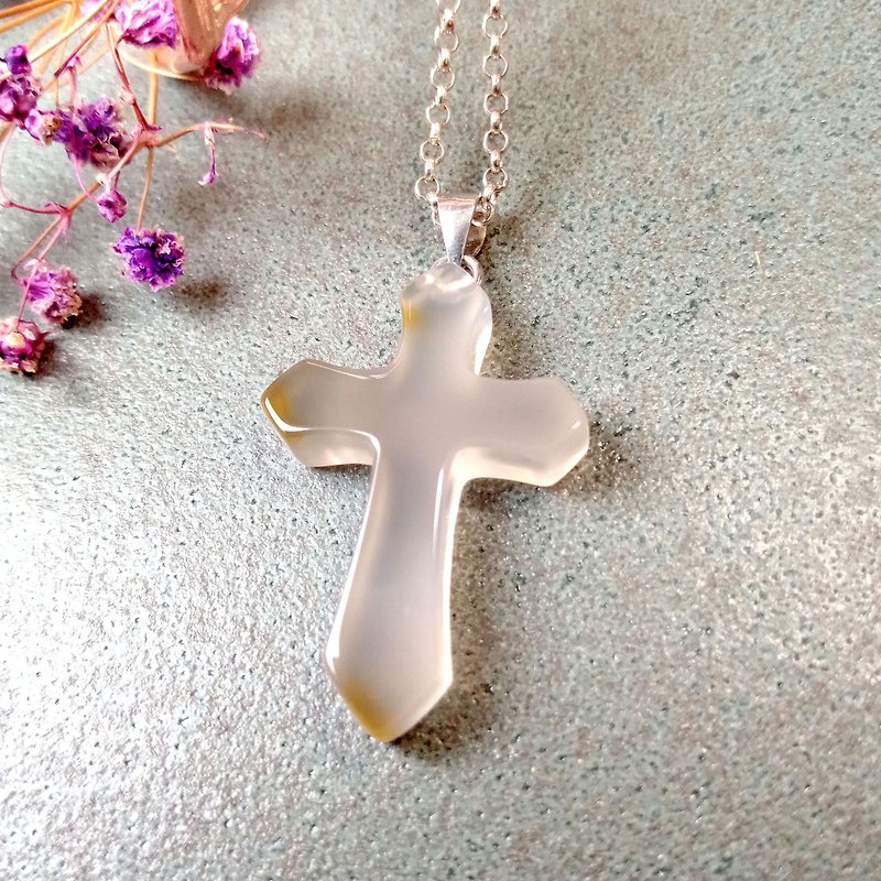 Jade pendant shape jade pendant-cross shape white chalcedony/simple and easy to match and can be worn on both sides/ - สร้อยคอ - หยก สีใส