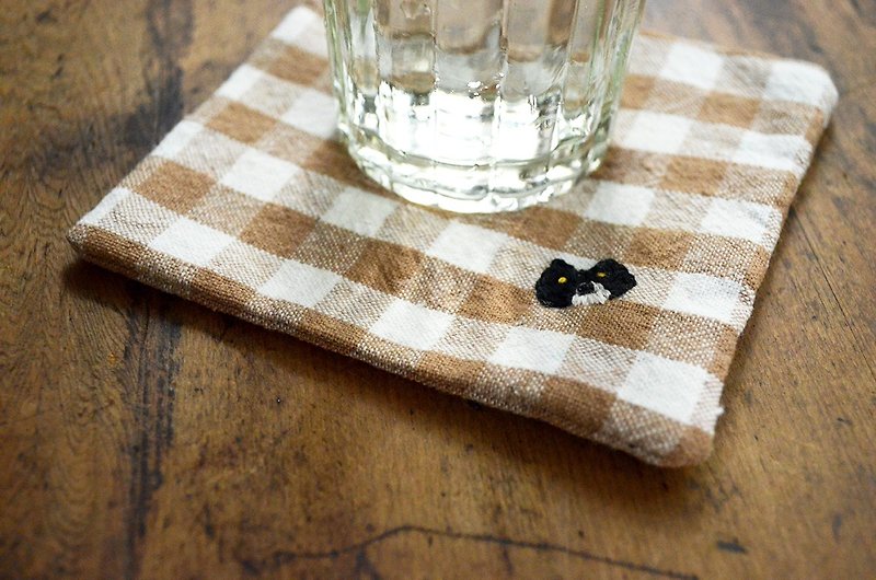 黒と白の夜のフクロウ - 日本の綿刺繍コースター - 机・テーブル - コットン・麻 