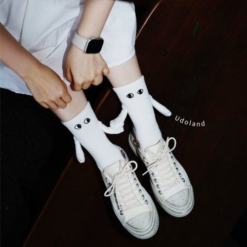 Holding hands socks hold your hand and walking together. Mid-calf socks are  suitable for couples and are also suitable for BFFs! - Shop Udoland Socks -  Pinkoi