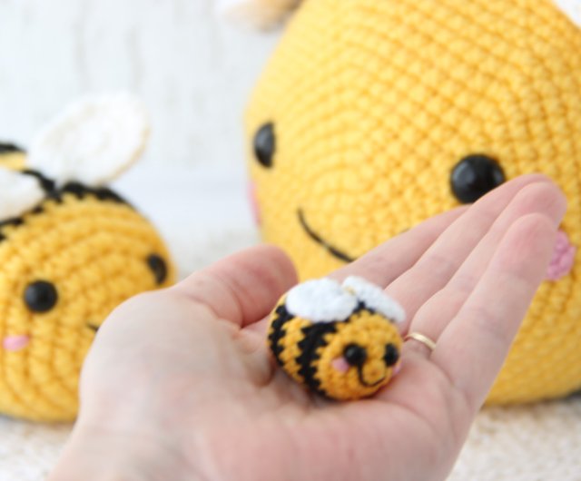 Crochet bee decor amigurumi Pattern Bumble bee baby shower