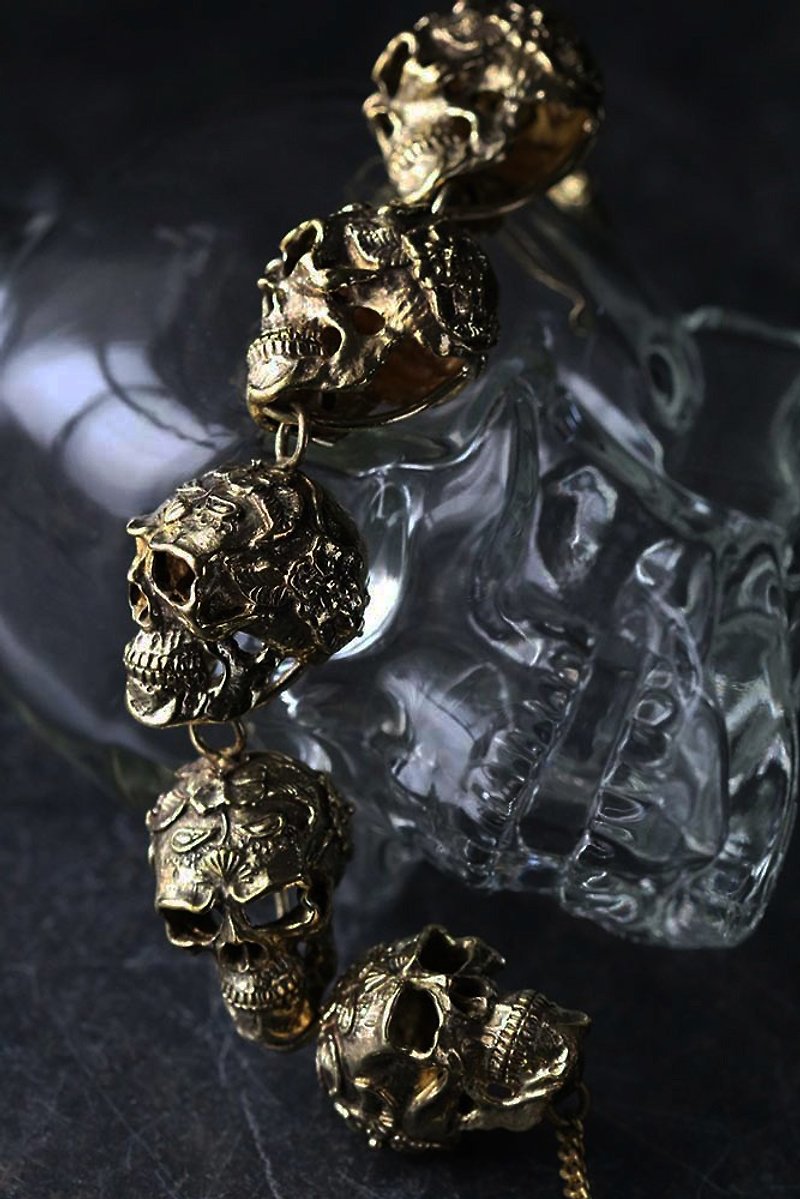 Old School Graphic Skull Heads Charm Bracelet. - Bracelets - Other Metals 