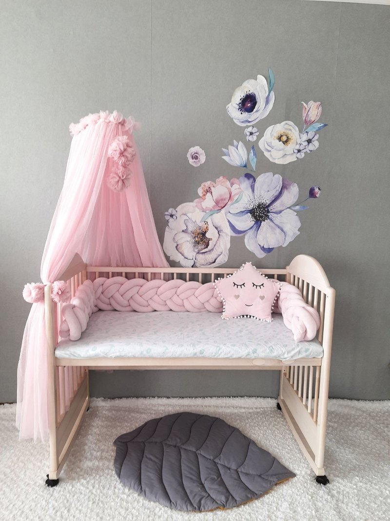 Braided crib  bumper.  Nursery crib bedding + Star pillow as a gift! - 嬰兒手鍊/飾品 - 棉．麻 多色