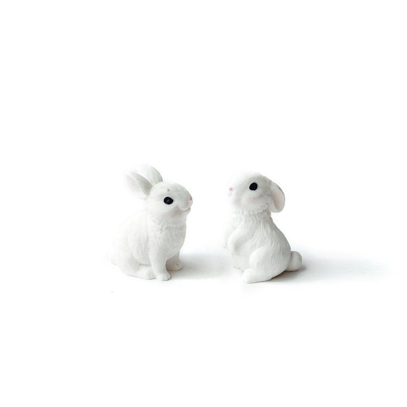 (預購) 盆栽裝飾 雪白兔兔兩件組 微景觀擺飾 - 擺飾/家飾品 - 塑膠 白色
