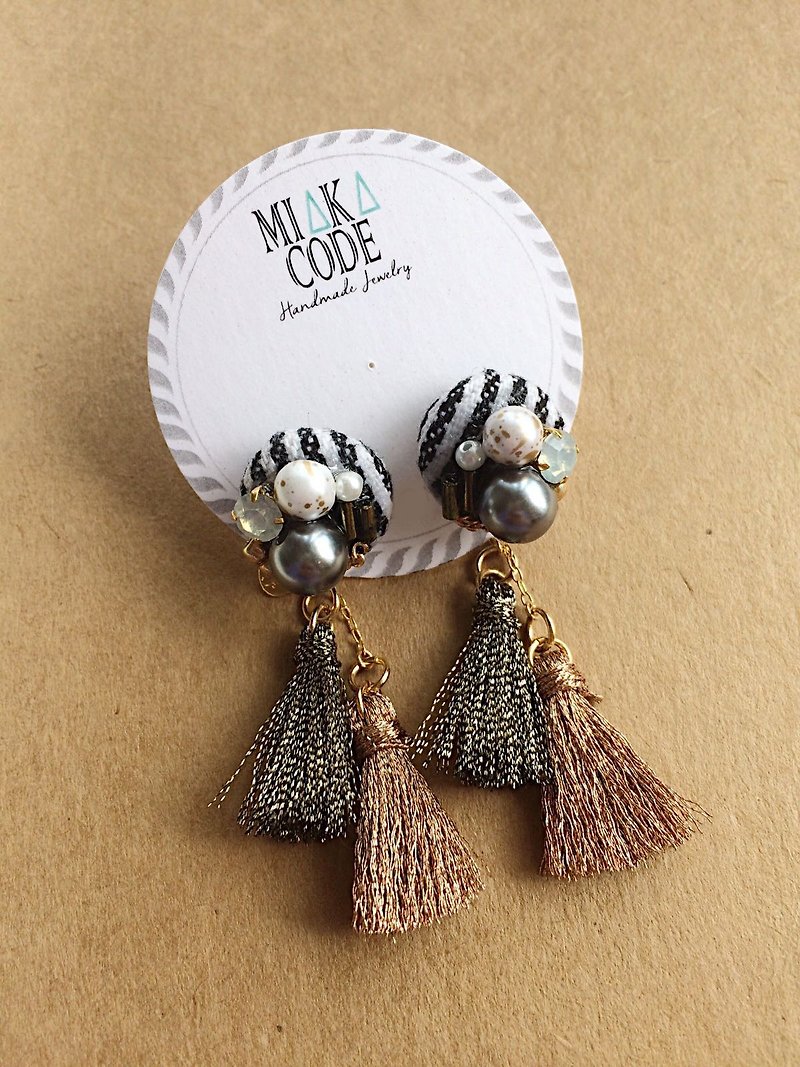 Blue and White Striped Cloth Pearl Tassel Japanese Ear Pins/ Clip-On - Earrings & Clip-ons - Other Materials Multicolor
