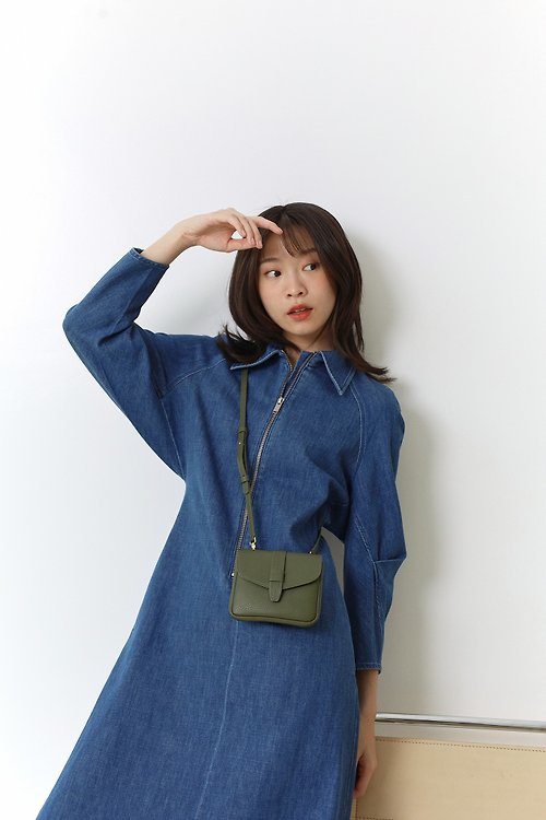 Khloe (Brick): Micro bag, Short wallet, Crossbody bag, Cow Leather