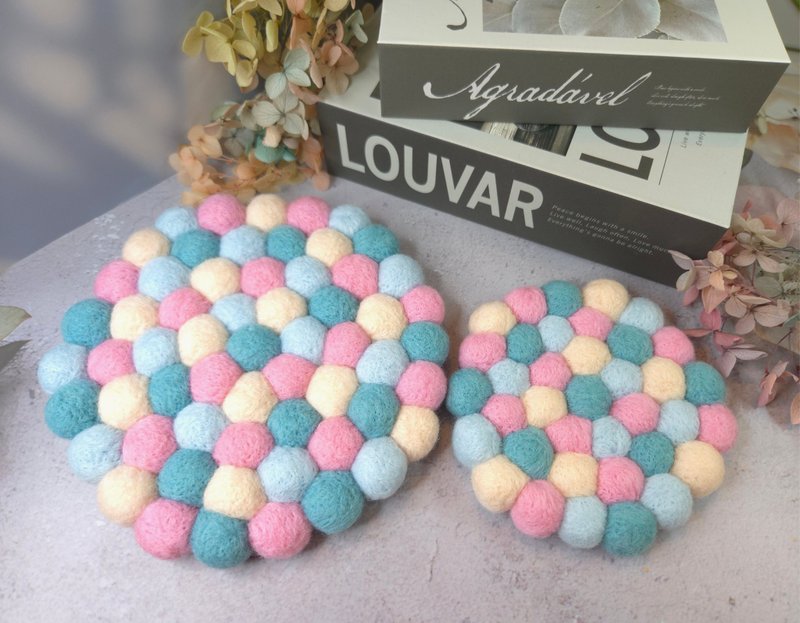 Macaron Round Wool Felt Pot Holder - Coasters - Wool Multicolor