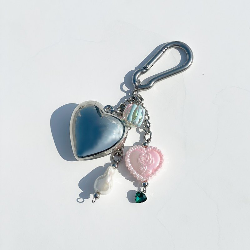 Big Love key chain - 鑰匙圈/鑰匙包 - 其他金屬 銀色