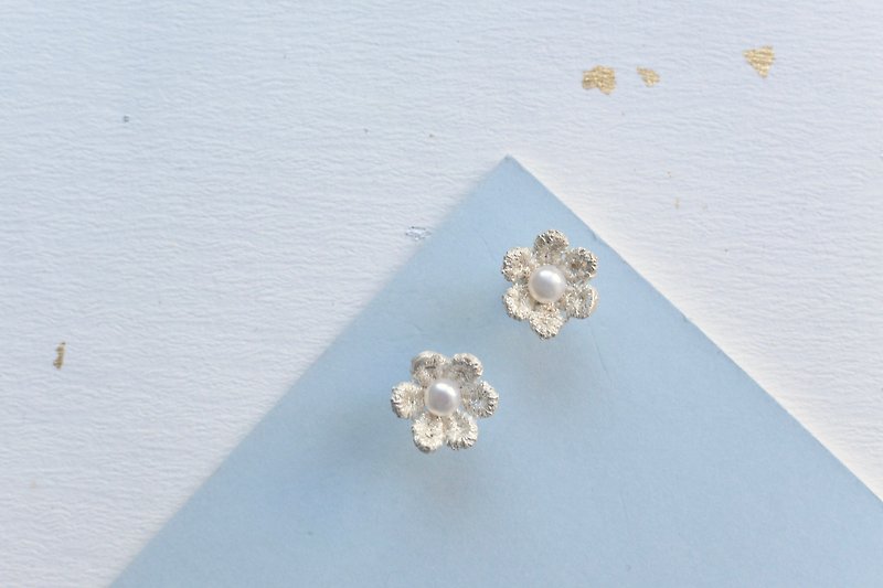 Changeable Little Flower-Sterling Silver Lace Earrings / Two Ways to Wear - ต่างหู - โลหะ สีเงิน