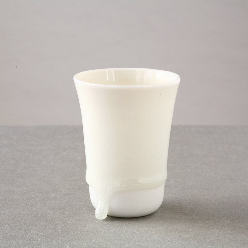 白い磁器の小さなカップ　A-7 - 茶壺/茶杯/茶具 - 瓷 白色