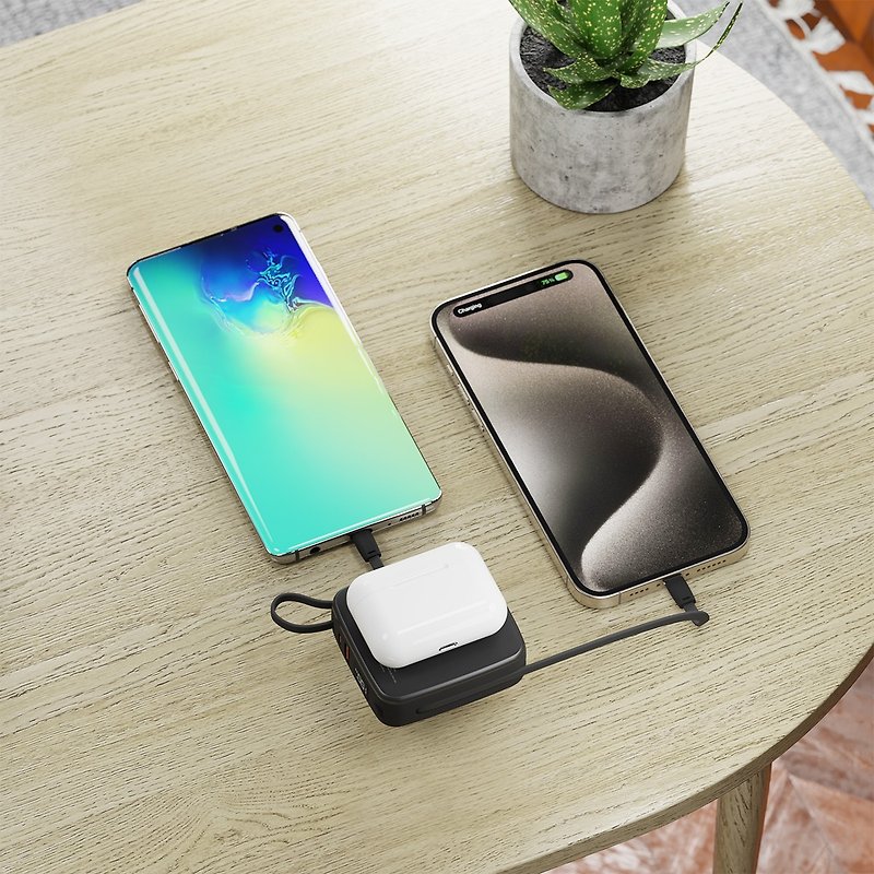 Megivo Pocket Nano 10,000mAh multi-function magnetic charger - Chargers & Cables - Other Materials Black