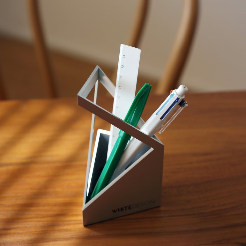 Cool aluminum alloy pen holder ornaments gifts desktop storage high-end stationery - กล่องใส่ปากกา - อลูมิเนียมอัลลอยด์ สีเงิน