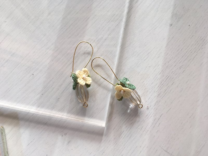 Angelica Sheep-French Romance-Retro antique bead crochet lace woven flower ear hoop earrings - Earrings & Clip-ons - Thread Green