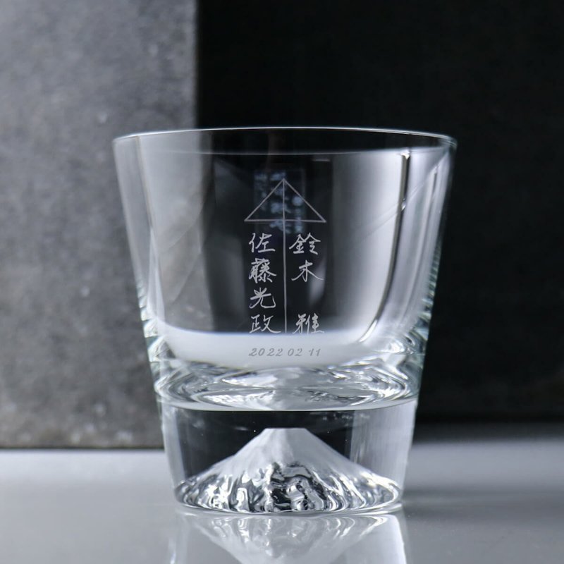 【富士山杯 X 愛情傘】日本江戶硝子Fuji水晶杯(桐箱包裝) - 酒杯/酒器 - 玻璃 灰色