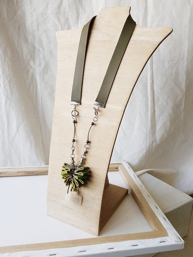 NIKA Necklace :PEAR - Necklaces - Other Materials Green