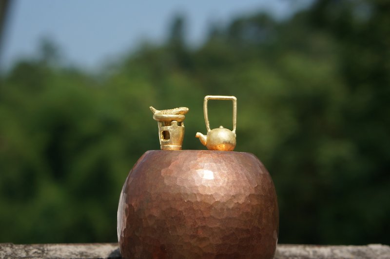 Hand Bronze mini tea small ornaments - ของวางตกแต่ง - ทองแดงทองเหลือง สีทอง