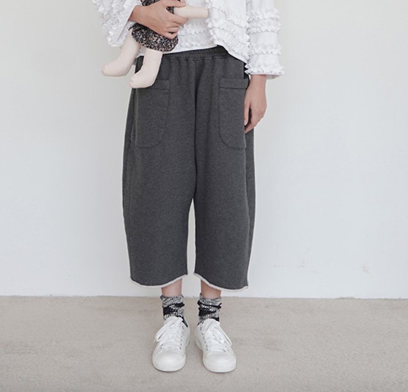 Grey cropped straight pants - imakokoni - Women's Pants - Cotton & Hemp Gray