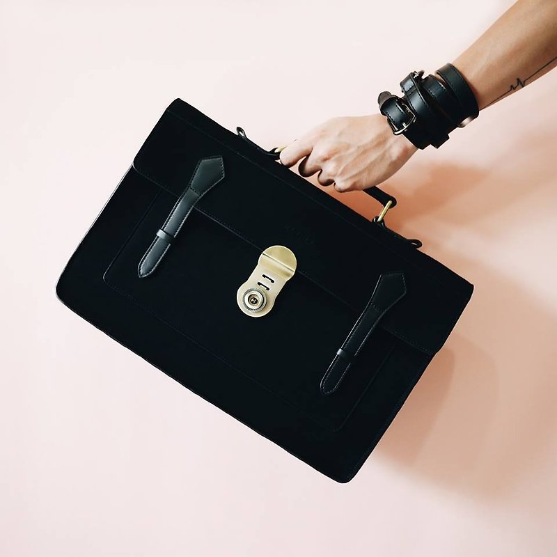 Black suede MF business type bag - กระเป๋าเอกสาร - วัสดุอื่นๆ สีดำ