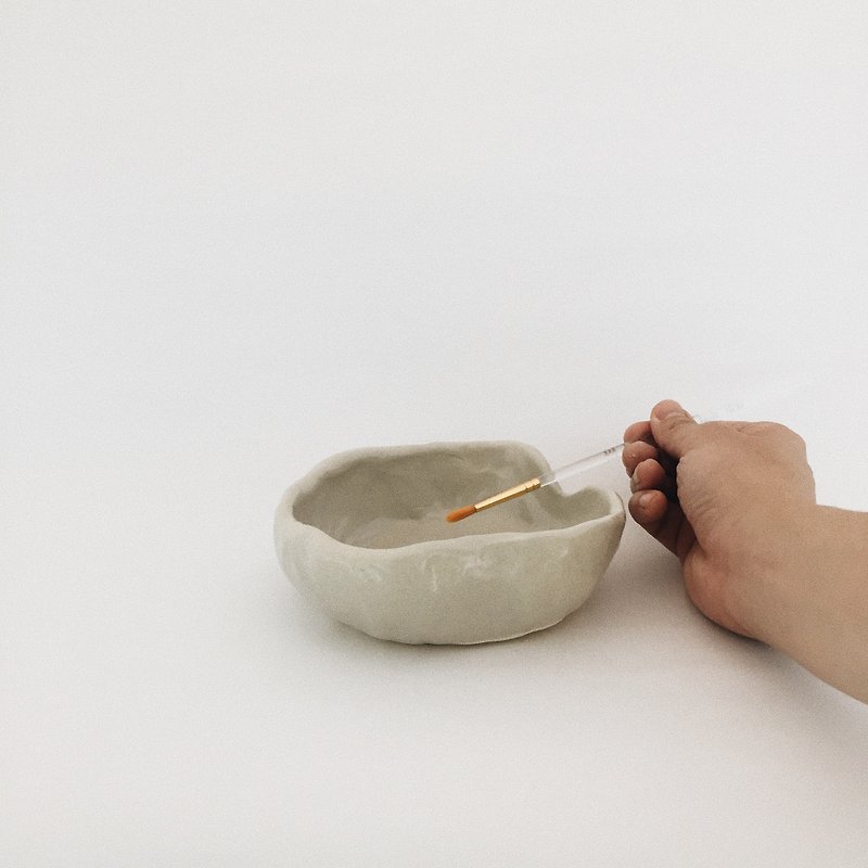 Holding in hands - Bowls - Pottery Gray
