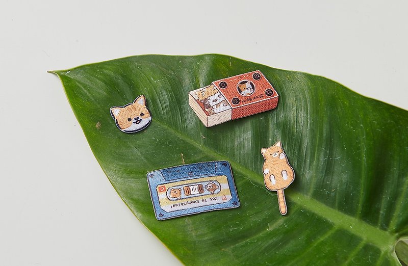 All kinds of cat electric embroidered pieces - เย็บปัก/ถักทอ/ใยขนแกะ - งานปัก หลากหลายสี