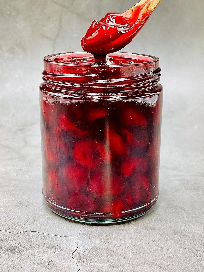 Exclusive bottle of aged rum-soaked cherry jam - Jams & Spreads - Fresh Ingredients Red