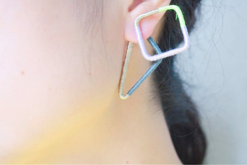 ito - Earrings & Clip-ons - Other Metals Multicolor