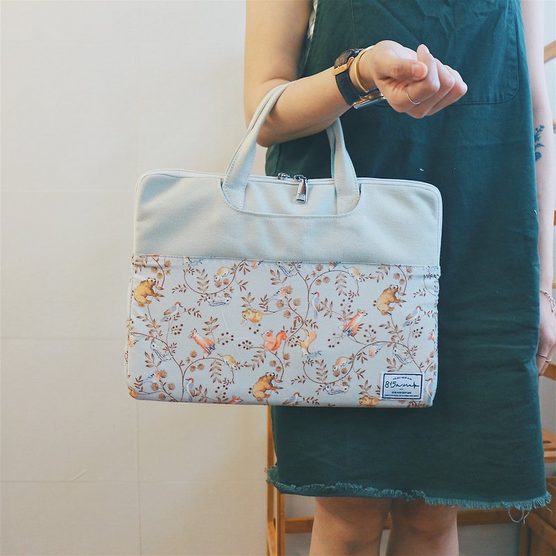 (15-16 inches) Animals in the forest-color-blocked fabric laptop bag/ 815a.m - กระเป๋าแล็ปท็อป - ผ้าฝ้าย/ผ้าลินิน 