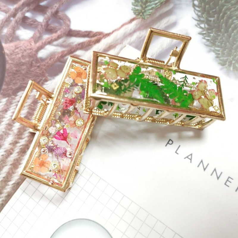 原創飾品 一眼心動的絢爛花草 手作 樹脂 乾燥花 鯊魚夾 髮夾 - 髮圈/髮夾 - 樹脂 多色