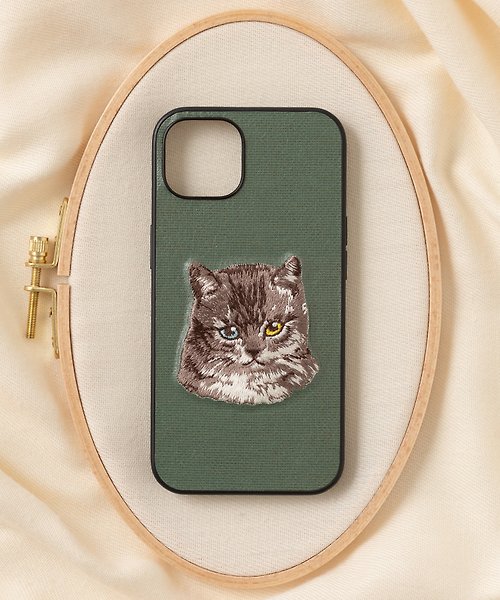 jubileedesign 立體刺繡手機殼 iPhone 13 PBAT PU合成皮革 貓咪x橄欖綠